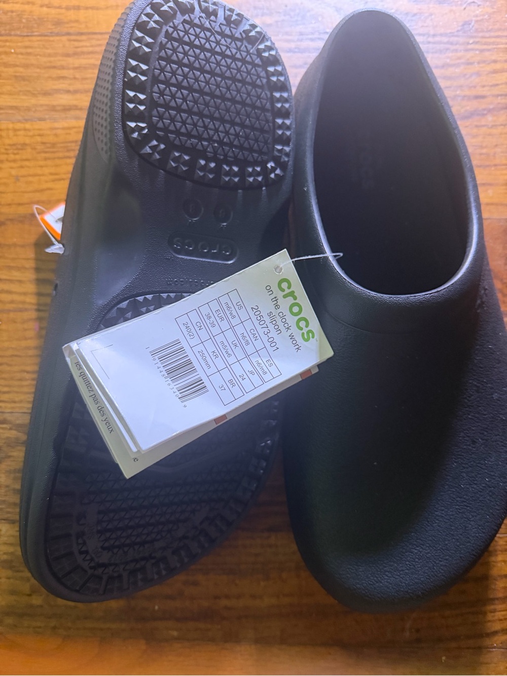 CROCS Black on the clock slip Slip-On Clogs women’s 8 Men’s 6-NWT